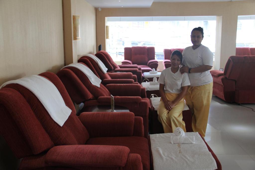 The Privi Suites Pattaya Exterior foto
