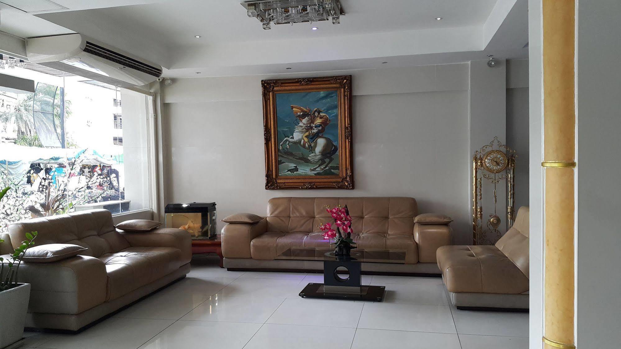 The Privi Suites Pattaya Exterior foto